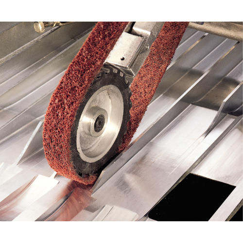 Courroies de traitement des surfaces Scotch-Brite GTA Hardware Inc