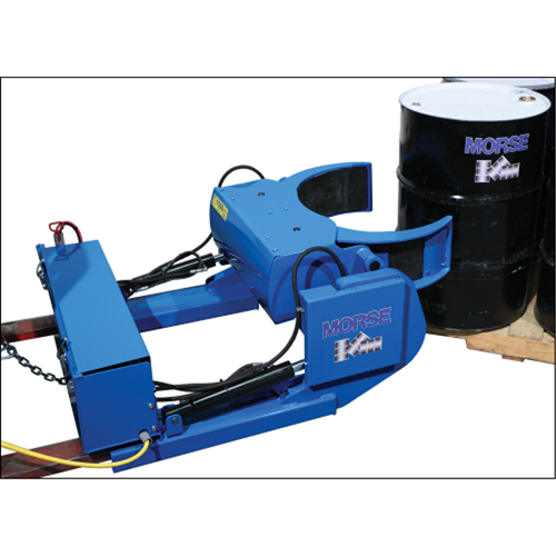 Manipulateur de baril mont&eacute; sur fourches Grip+Go &agrave; prise motoris&eacute;e, Baril de 15 - 55 gal. US (12,5 - 45 gal. imp.), Capacit&eacute; 1500 lb/680 kg GTA Hardware Inc