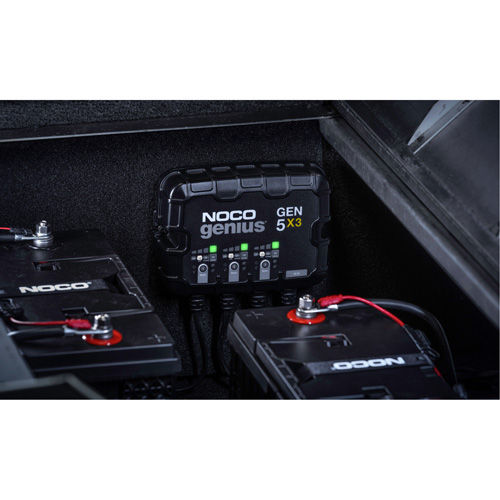 Genius&reg; Gen5X3 3-Bank, 15-Amp On-Board Battery Charger GTA Hardware Inc