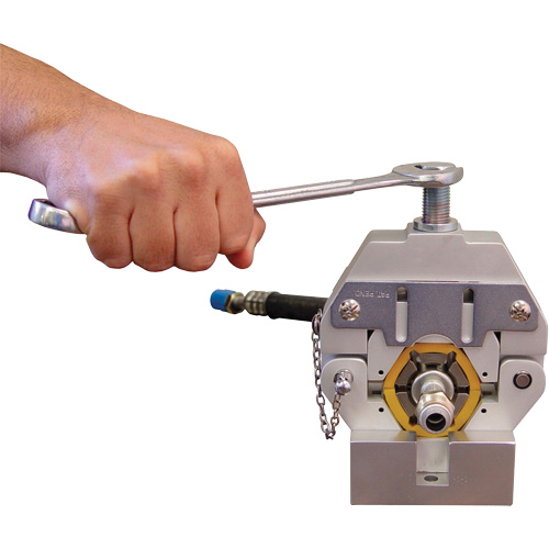 Sertisseuse pour tuyau de climatiseur GTA Hardware Inc