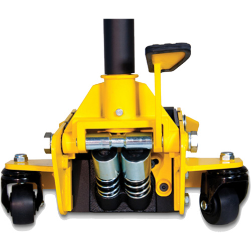 Pro Series Trolley Jack, 3 Ton(s) Capacity, 3-3/4" Lowered, 19-69/100" Raised, Manual Hydraulic GTA Hardware Inc