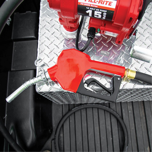 Pistolet de distribution automatique rouge pour essence GTA Hardware Inc