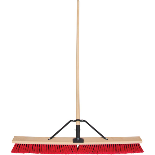 Balai-brosse &agrave; manche renforc&eacute;, 36", Moyen, Soies PVC GTA Hardware Inc
