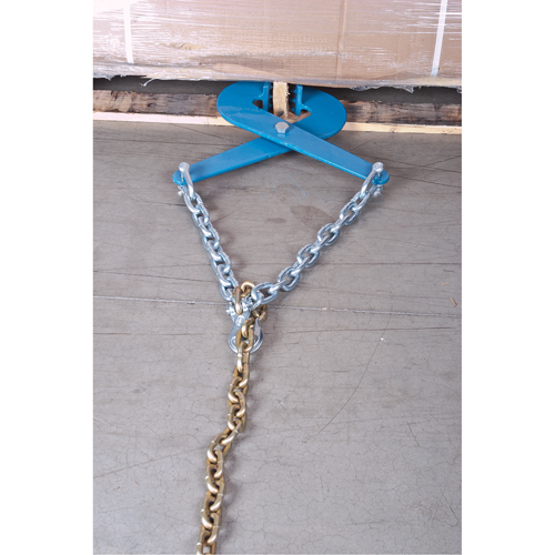 Tire-palette, 16 lb Poids, 7" Ouverture des m&acirc;choires, 5000 lb Capacit&eacute; de tirage, 3" Hauteur de la m&acirc;choire GTA Hardware Inc