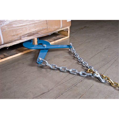 Tire-palette, 16 lb Poids, 7" Ouverture des m&acirc;choires, 5000 lb Capacit&eacute; de tirage, 3" Hauteur de la m&acirc;choire GTA Hardware Inc