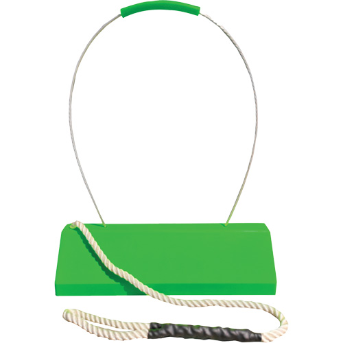 Cale de roue pour avion Checkers Safety SafeRay avec poign&eacute;e ergonomique &agrave; cordage en boucle, Ur&eacute;thane, Vert fluorescent, 24" la x 8" p x 6" h GTA Hardware Inc