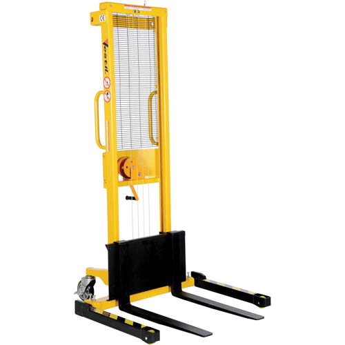 Gerbeur manuel, Fonctionnement Treuil manuel, Capacit&eacute; 770 lb, Lev&eacute;e max 60" GTA Hardware Inc