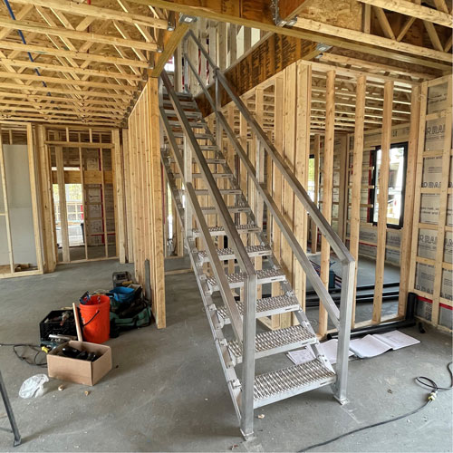 3-5 Step Telescopic Aluminum Smart Stairs GTA Hardware Inc