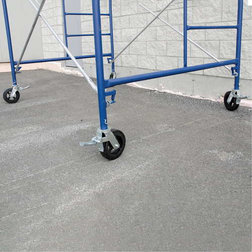 Tour d'&eacute;chafaudage compl&egrave;te avec roulettes, 66-2/10" p x 177-1/2" h GTA Hardware Inc