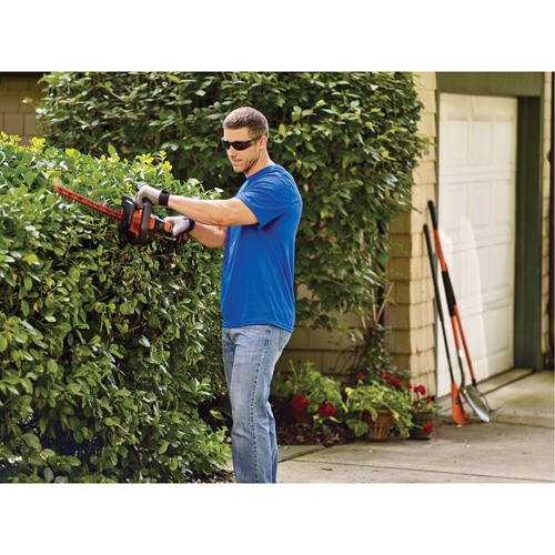 Max* PowerCut Cordless Hedge Trimmer Kit, 22", 20 V, Battery Powered GTA Hardware Inc