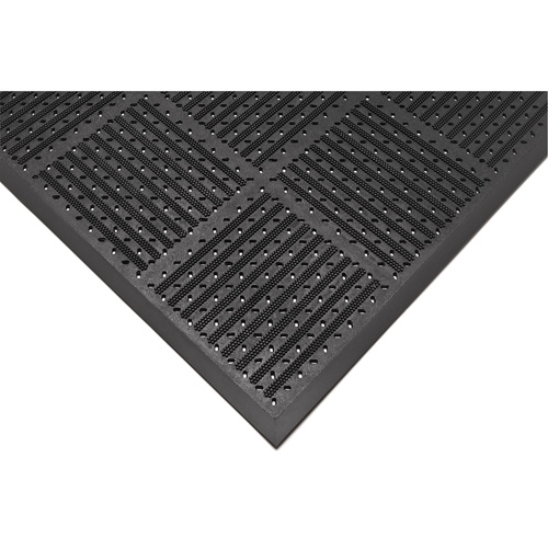 Tapis r&eacute;versible Outfront no 227, Caoutchouc, Grattoir Type, Motif &agrave; fentes, 3' x 6', Noir GTA Hardware Inc