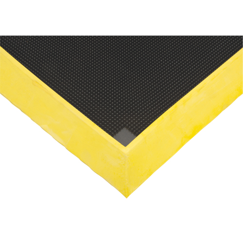 Foot Sanitizing Matting, Rubber, 2-2/3' W x 3-1/4' L x 2-1/2" Thick, Yellow GTA Hardware Inc