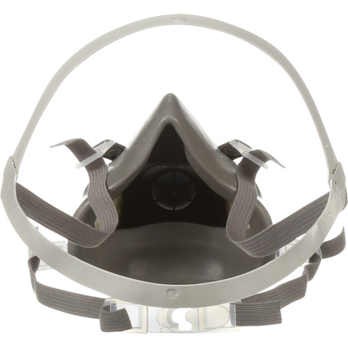 Respirateur r&eacute;utilisable &agrave; demi-masque s&eacute;rie 6000, Thermoplastique, Grand GTA Hardware Inc