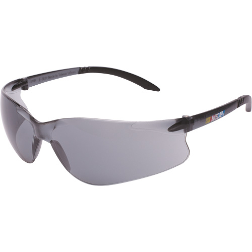 Lunettes de s&eacute;curit&eacute; Veratti GT, Lentille Grise/fum&eacute;e, Anti-&eacute;gratignures, ANSI Z87+/R&eacute;pond ou surpasse la norme CSA Z94.3 GTA Hardware Inc