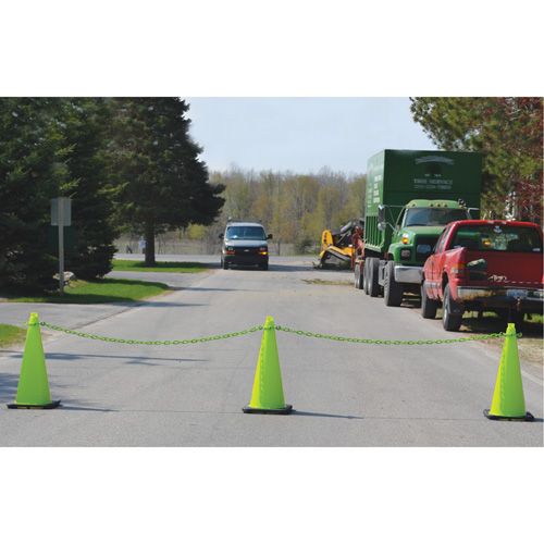Traffic Cone & Chain Kit, 28", Green GTA Hardware Inc