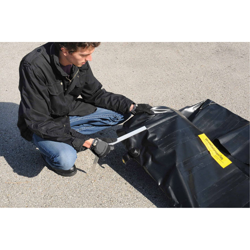 Ultra-550 Containment Sump&reg; Flexible Fuel Tank Container with Drain, 102" L x 72" W, 650 US gal. Capacity GTA Hardware Inc