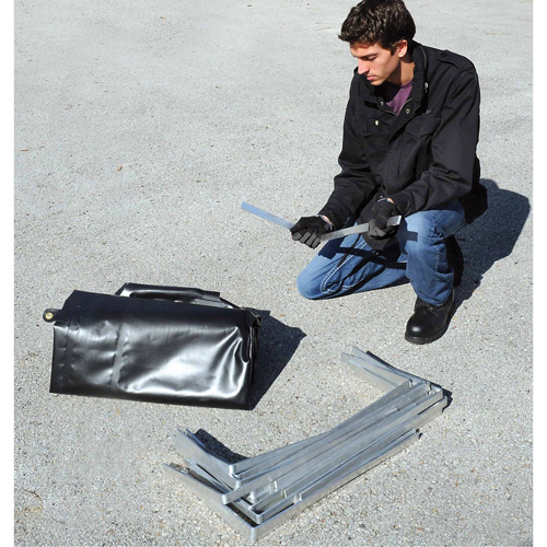 Ultra-550 Containment Sump&reg; Flexible Fuel Tank Container with Drain, 102" L x 72" W, 650 US gal. Capacity GTA Hardware Inc