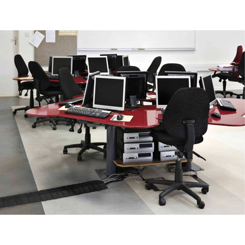 Medium Ultra-Sidewinder Cable Protection System avec capuchons, 33" x 9,8" x 1,4", 260 lb (0,13 tonnes) GTA Hardware Inc