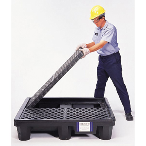 Ultra-Spill Pallet mod&egrave;le &eacute;conomique, 4 barils, Capacit&eacute; de d&eacute;versement 66 gal. US, 53" x 53" x 11,8" GTA Hardware Inc