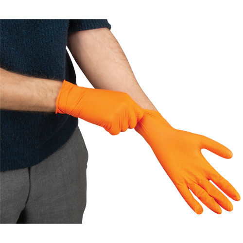 Gants d'examen de poids lourd &agrave; prise tactile, T-Grand, Nitrile, 8 mils, Sans poudre, Orange, Classe 2 GTA Hardware Inc