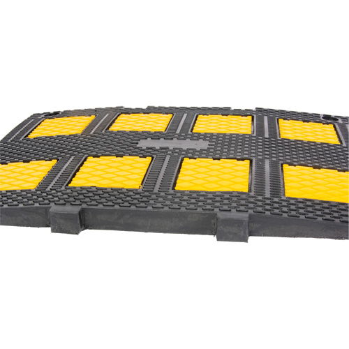 Middle Speed Hump, Rubber, 3' L x 20" W x 2" H GTA Hardware Inc