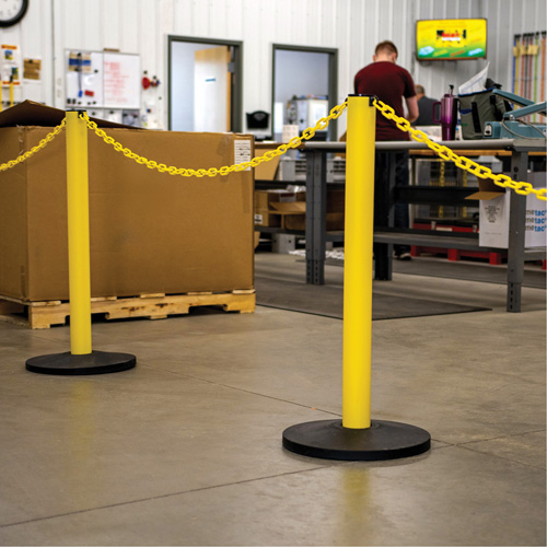 Ensemble de montants industriels avec chaîne en plastique, Hauteur de 37", Noir GTA Hardware Inc