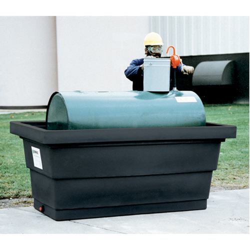 Poly-Tank&reg; Containment Unit 275 With Drain, 82.3" L x 45" W x 35.3" H, 275 US gal. Capacity GTA Hardware Inc