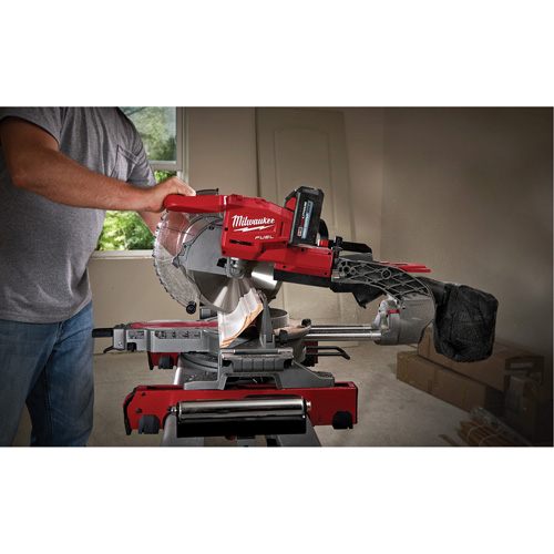 Ensemble scie &agrave; onglets combin&eacute;s coulissante &agrave; biseau double M18 Fuel GTA Hardware Inc