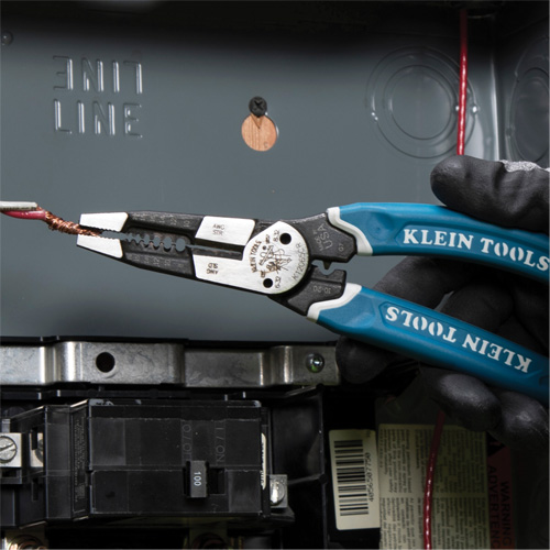 Outil polyvalent Klein-Kurve pour d&eacute;nuder, couper et sertir les fils, 8-1/4" lo, 8 - 20 AWG GTA Hardware Inc