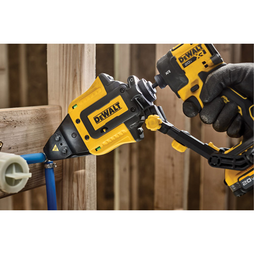 Accessoire pour attache de pincement IMPACT CONNECT PEX GTA Hardware Inc