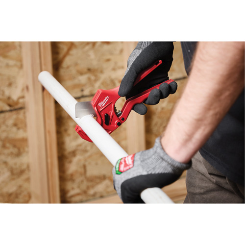 Ratcheting Pipe Cutter, 1-5/8" Capacity GTA Hardware Inc