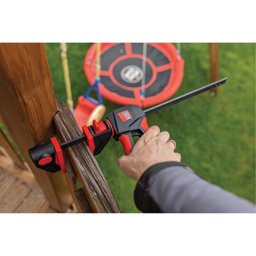 Serre-joints &agrave; g&acirc;chette pour barres &agrave; une main avec poign&eacute;e rotative &agrave; 360°, 4-1/2" (114,3 mm) GTA Hardware Inc
