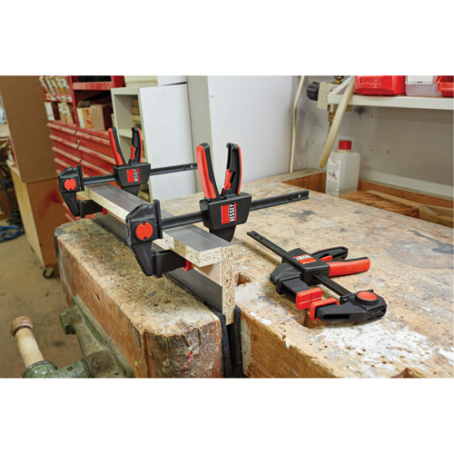 Serre-joints de table &agrave; une main (2 pi&egrave;ces), 6" (152,4 mm) GTA Hardware Inc