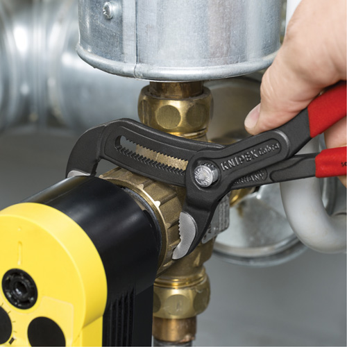 Pinces pour pompe &agrave; eau Cobra&reg;, 10" GTA Hardware Inc