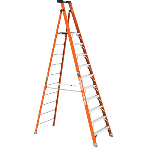 Escabeau avec plateforme Safespace, 10', Cap. De 300 lb GTA Hardware Inc