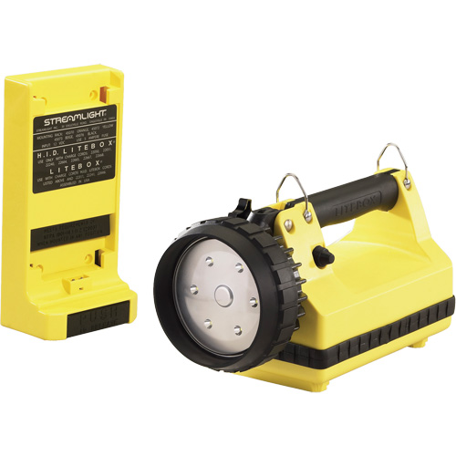 Lanterne avec syst&egrave;me de montage pour v&eacute;hicule E-Flood LiteBox, DEL, 615 lumens, 8 hres de fonctionnement, piles Rechargeable, Compris GTA Hardware Inc