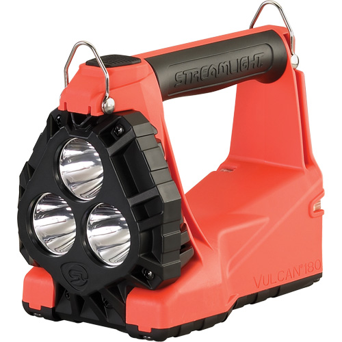 Syst&egrave;me de lanterne multifonctionnelle 180 Vulcan avec support pour v&eacute;hicule, DEL, 1200 lumens, 5.75 hres de fonctionnement, piles Rechargeable, Compris GTA Hardware Inc