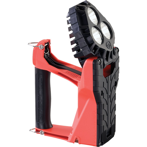 Syst&egrave;me de lanterne multifonctionnelle 180 Vulcan avec support pour v&eacute;hicule, DEL, 1200 lumens, 5.75 hres de fonctionnement, piles Rechargeable, Compris GTA Hardware Inc