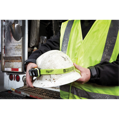 Lampe frontale &agrave; faisceau large/concentr&eacute; et &agrave; s&eacute;curit&eacute; intrins&egrave;que, DEL, 310 lumens, 40 hres de fonctionnement, piles AAA GTA Hardware Inc