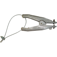 Prise de masse statique (s&eacute;rie GAT), Corps en Aluminium coul&eacute;, Pointe style cuvette en Acier inoxydable, 3 pointes Configuration, 1-1/4" Ouverture max. GTA Hardware Inc