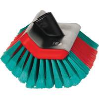 Brosse &agrave; alimentation en eau pour nettoyage des parties hautes et basses des v&eacute;hicules de la s&eacute;rie Transport GTA Hardware Inc