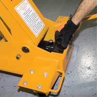 Yellow Jackit Transmission Jack, 2.2 Ton(s) Lifting Capacity GTA Hardware Inc