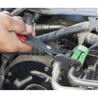 Pince de d&eacute;connexion pour carburant et climatisation GTA Hardware Inc