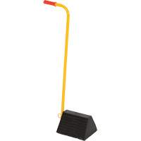 Cale de roue avec poign&eacute;e ergonomique, 9-1/4" x 8" x 6", Noir GTA Hardware Inc