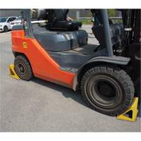 Cales-roue en fer GTA Hardware Inc