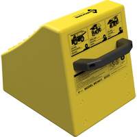 Cale de roue ultra-robuste pour l'exploitation mini&egrave;re Checkers Safety sans support, PEHD, Jaune, 14-1/2" la x 17-1/2" p x 16" h GTA Hardware Inc