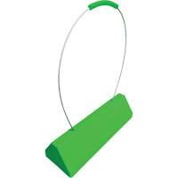 Cale de roue pour avion Checkers Safety SafeRay avec poign&eacute;e &agrave; c&acirc;ble ergonomique, Ur&eacute;thane, Vert fluorescent, 24" la x 8" p x 6" h GTA Hardware Inc