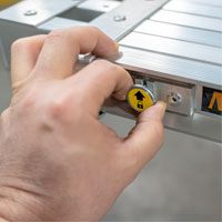 Planche de travail t&eacute;lescopique, 204" la x 12" pr, Capacit&eacute; de 250 lb, D&eacute;mont&eacute; GTA Hardware Inc