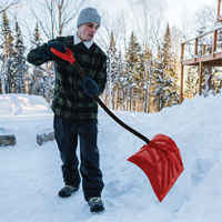 Pelle &agrave; neige Yukon, Lame Polypropyl&egrave;ne, Largueur 18", Manche Prise en D ergonomique GTA Hardware Inc
