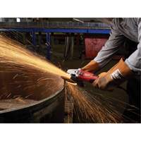 Petite meuleuse d'angle verrouillable avec collecteur coulissant, 5", 12 A GTA Hardware Inc
